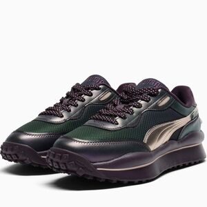 PUMA Style Rider Galactic Women’s 7.5 Iridescent Midnight Plum & Green Moon